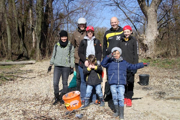 Seeuferreinigung_2018-03-24_IMG_8945.jpg